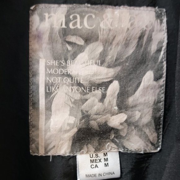 Cute black blazer - Picture 3 of 4